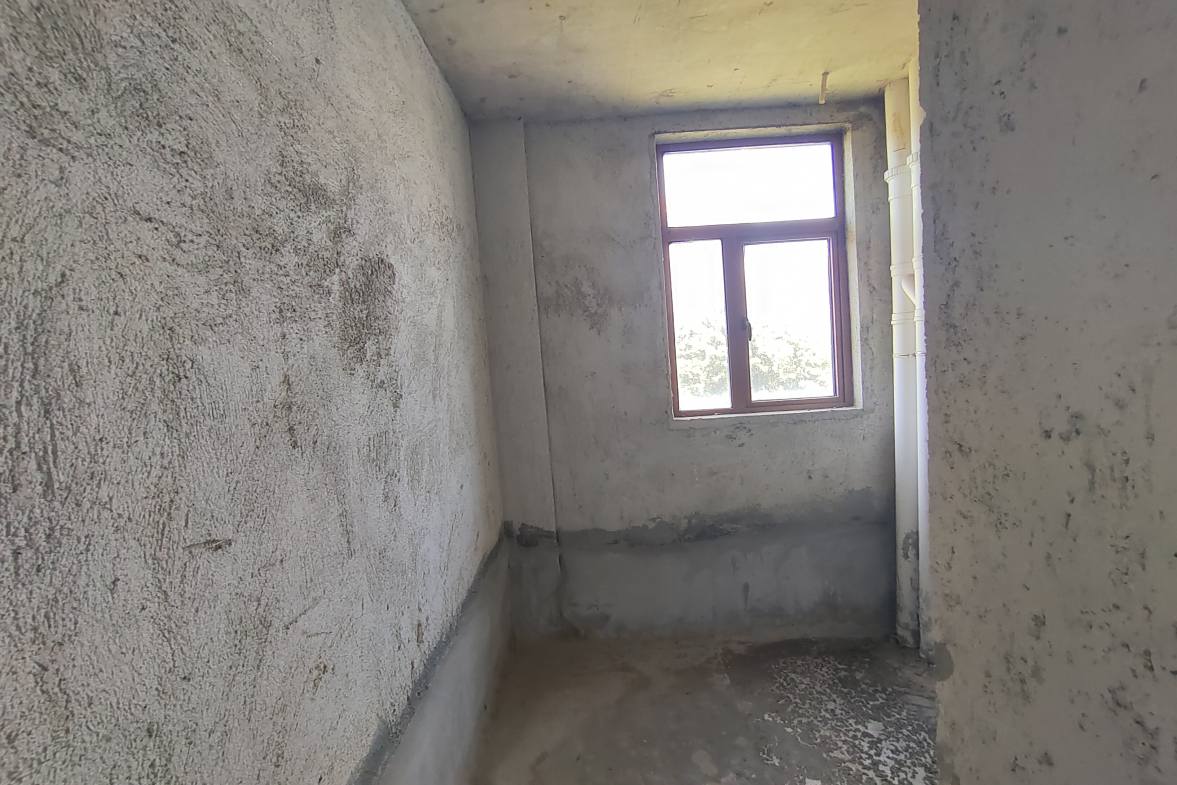 镇星恒苑  3室2厅2卫    70.0万卫生间