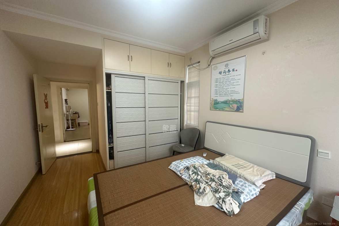 湘江世纪城咏江苑  3室2厅2卫   2800.00元/月室内图