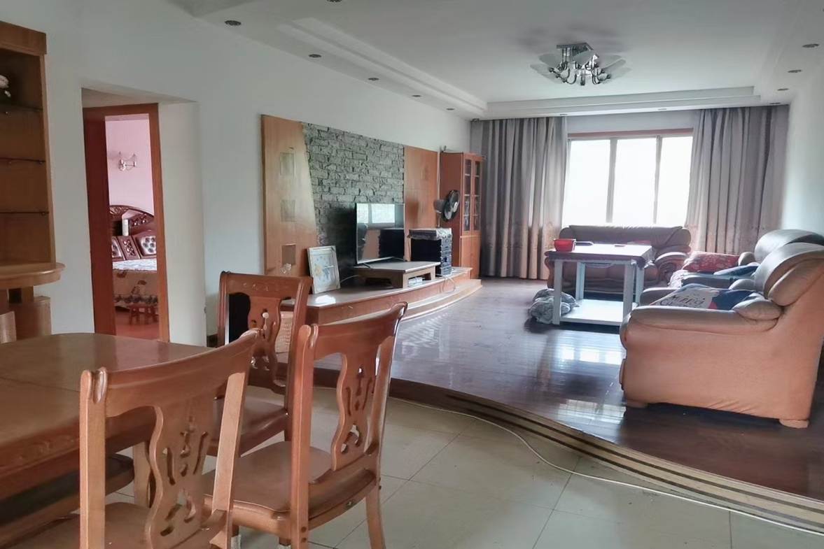 石马名苑  3室2厅2卫   700.00元/月 石马名苑  3室2厅2卫   700.00元/月室内图