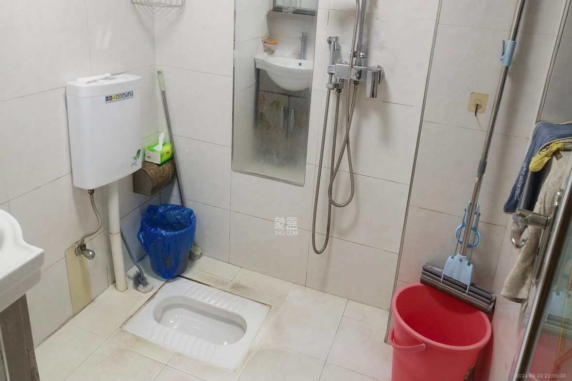 雄新水印廊桥（雄新华府）  3室2厅0卫   1800.00元/月室内图