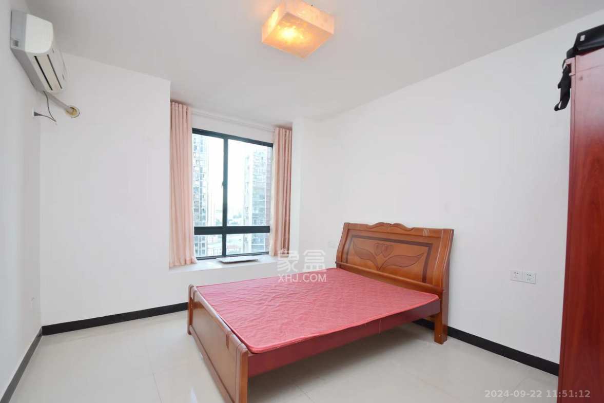 尊邸华庭  3室1厅1卫    2200.0元/月室内图