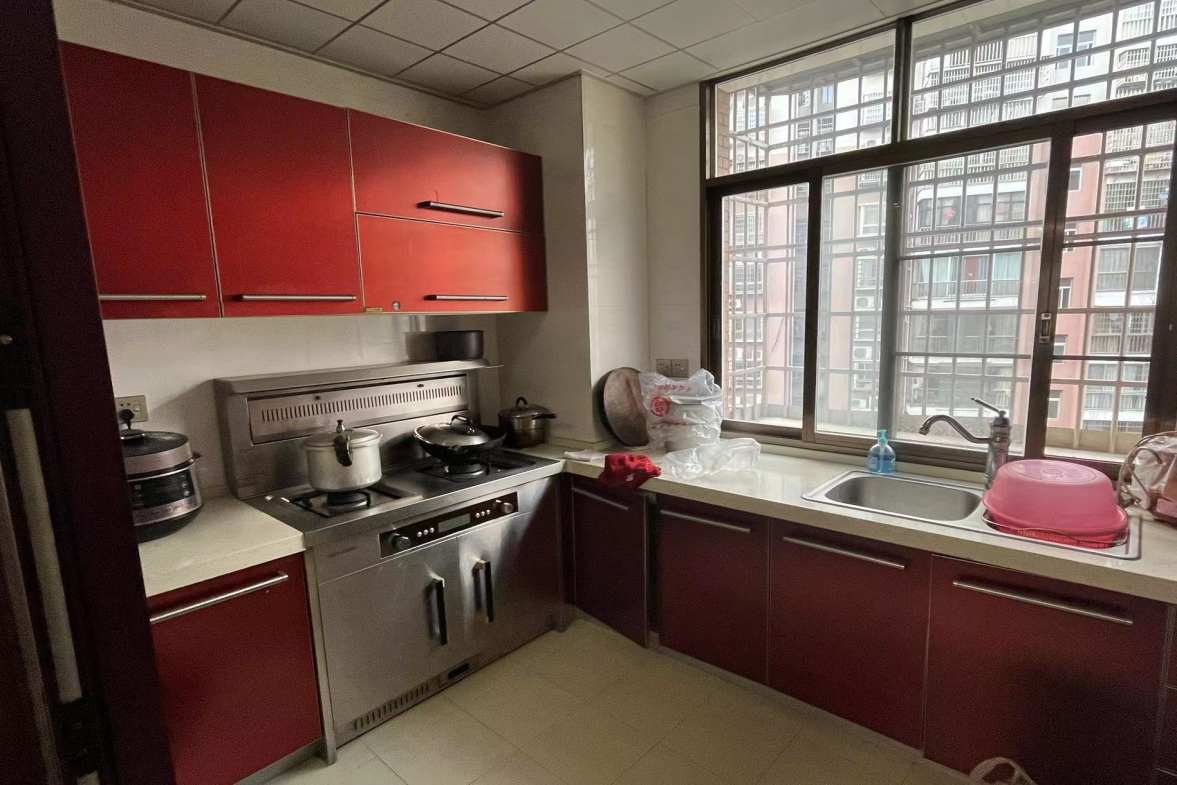 星海名都 4室2厅2卫 2600.0元/月 星海名都 4室2厅2卫 2600.0元/月室内图