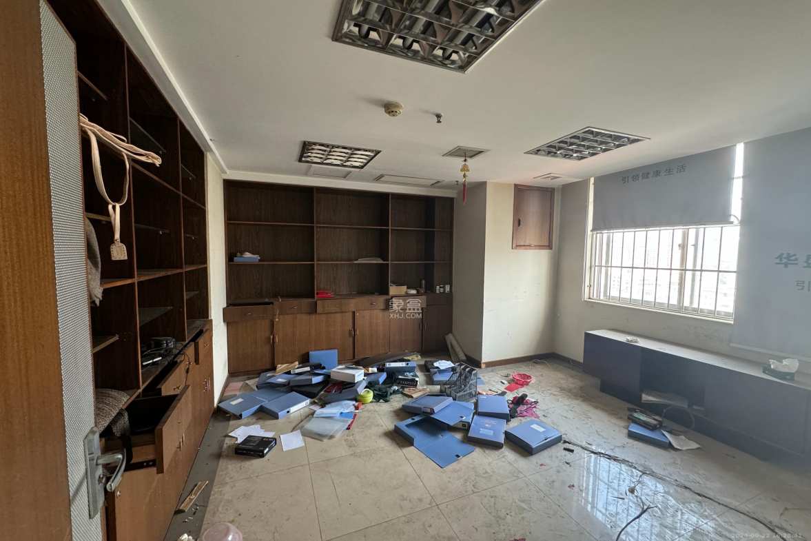 蓝色地标  1室1厅1卫   21300.00元/月室内图