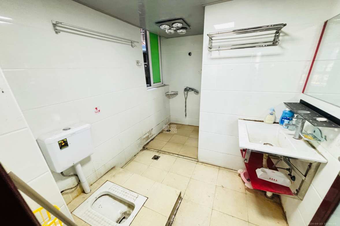 清政园（青政家园）  2室2厅1卫    1600.0元/月室内图