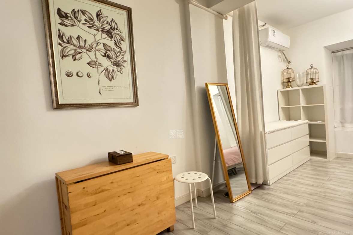 芙蓉万国城MOMA(卓越汇富苑) 1室1厅1卫 1800.0元/月 芙蓉万国城MOMA(卓越汇富苑) 1室1厅1卫 1800.0元/月室内图