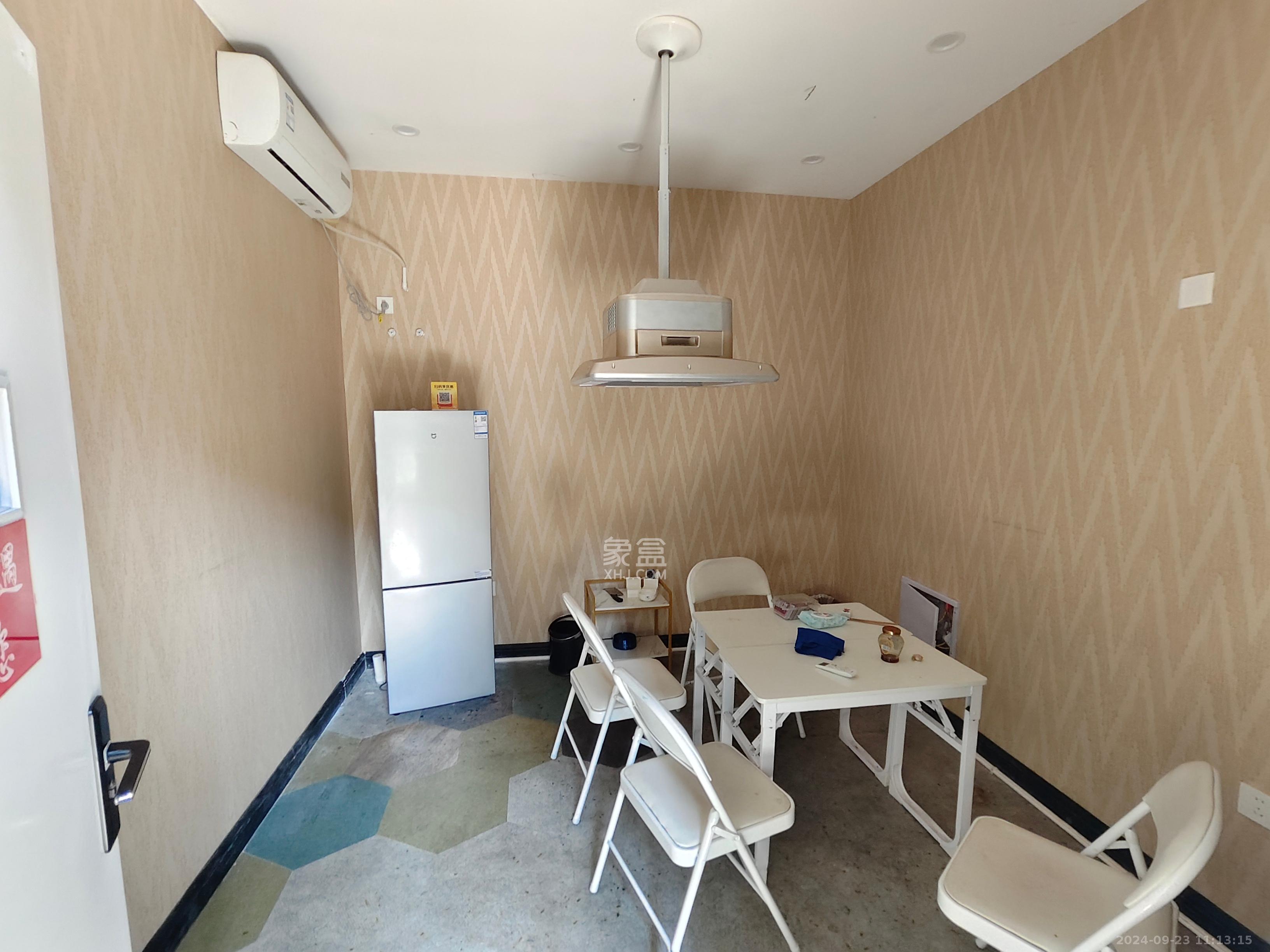 和泓梅溪四季   142.14㎡      5600.0元/月室内图