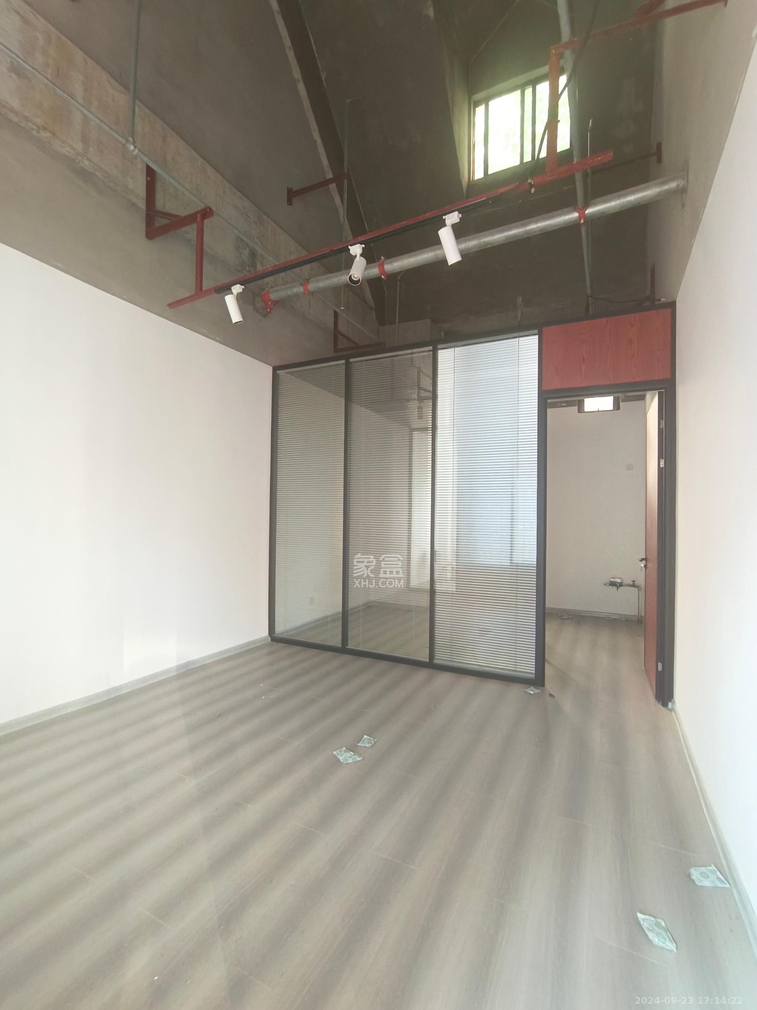 保利香槟国际C区   37.9㎡      1500.0元/月室内图