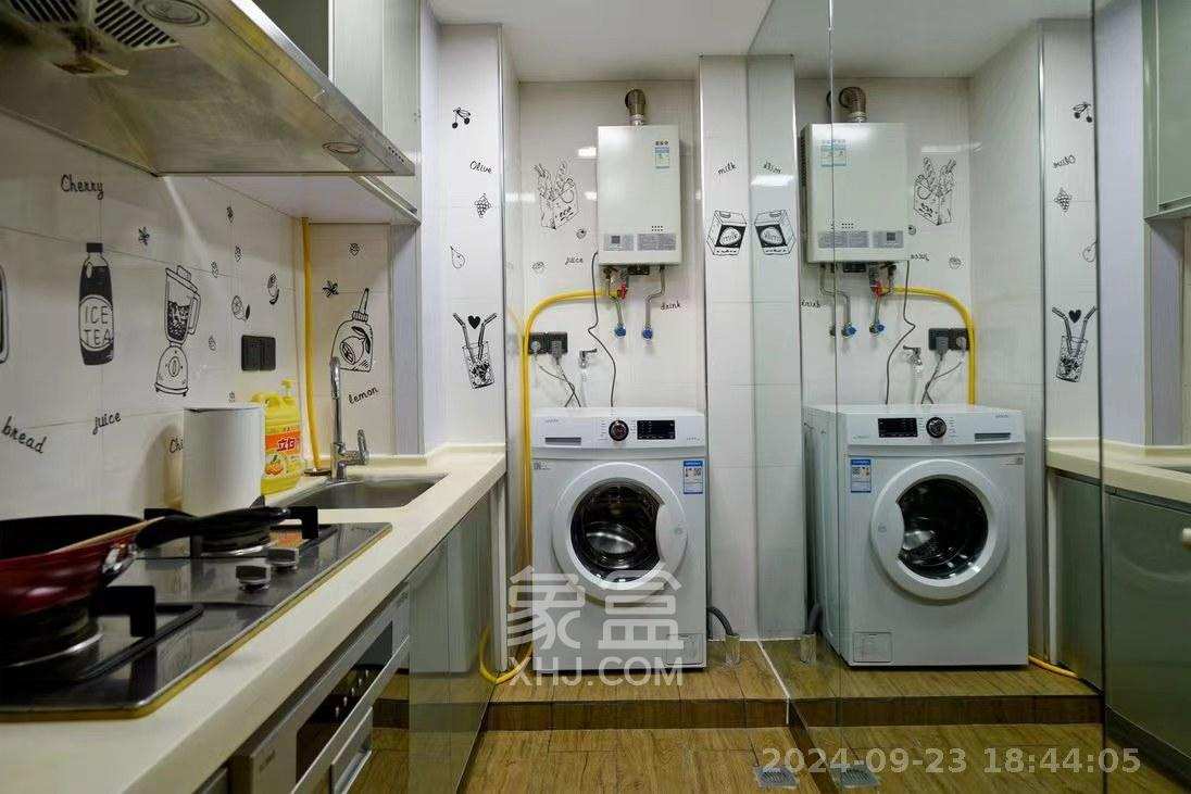 新青年公寓  2室1厅1卫   3500.00元/月室内图