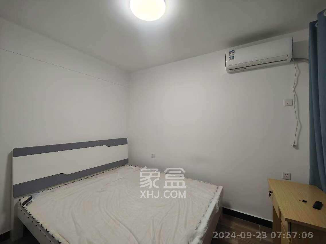 润屋美院  3室2厅1卫   2200.00元/月室内图