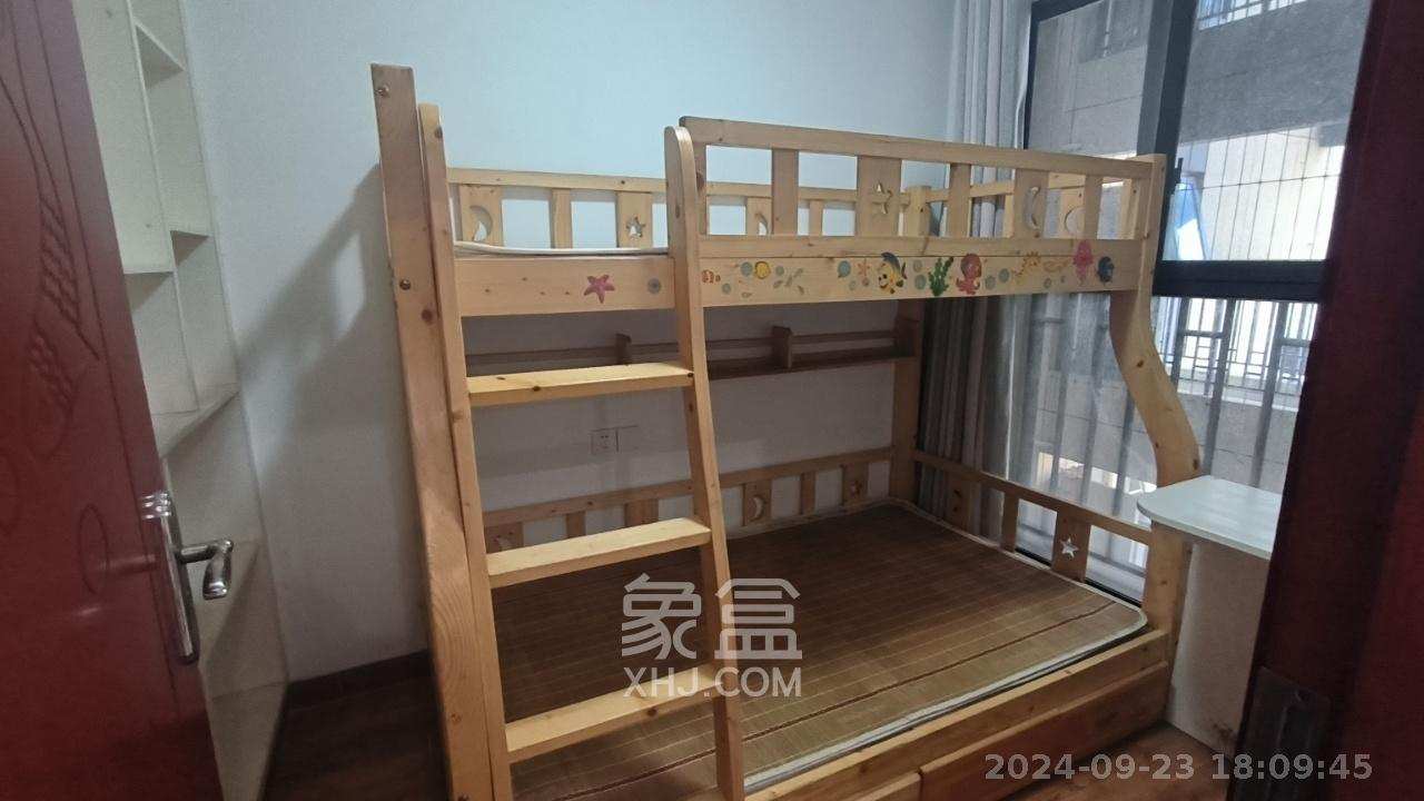绿地之窗  3室1厅1卫   2500.00元/月室内图