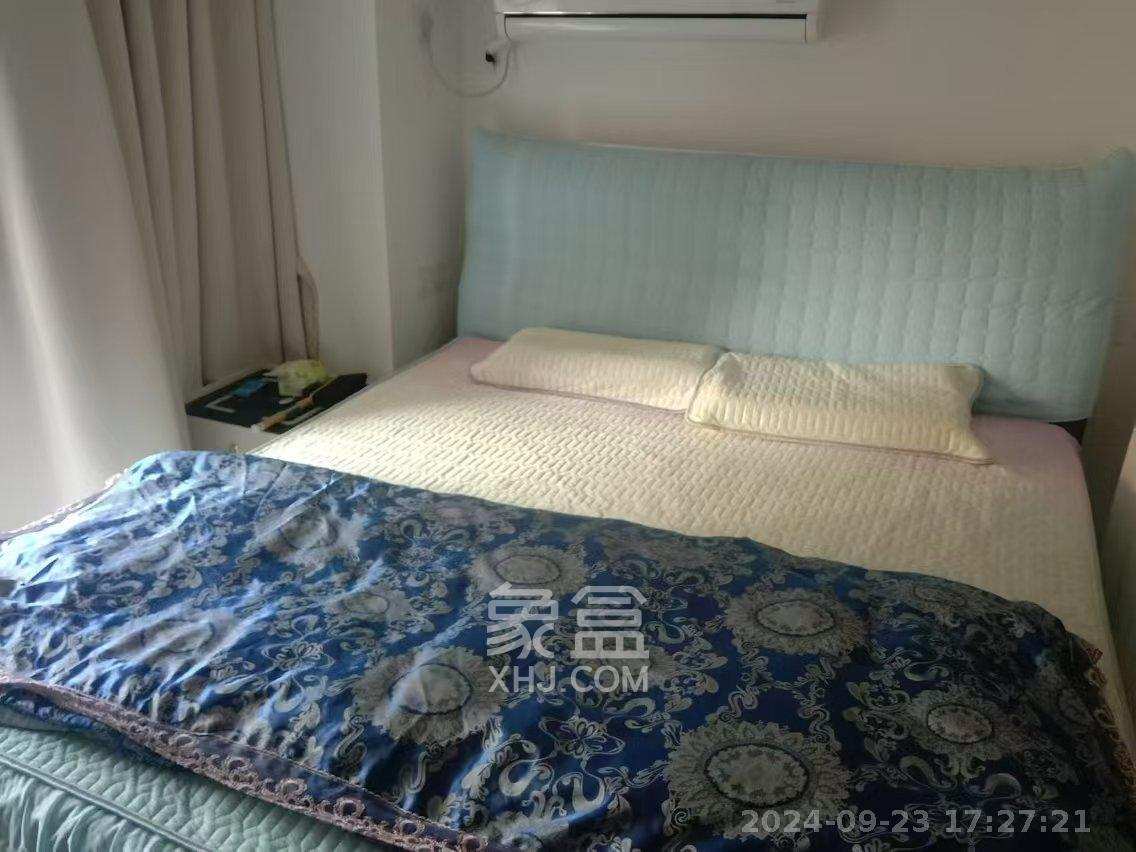 卓越江岸  2室1厅1卫   2800.00元/月室内图