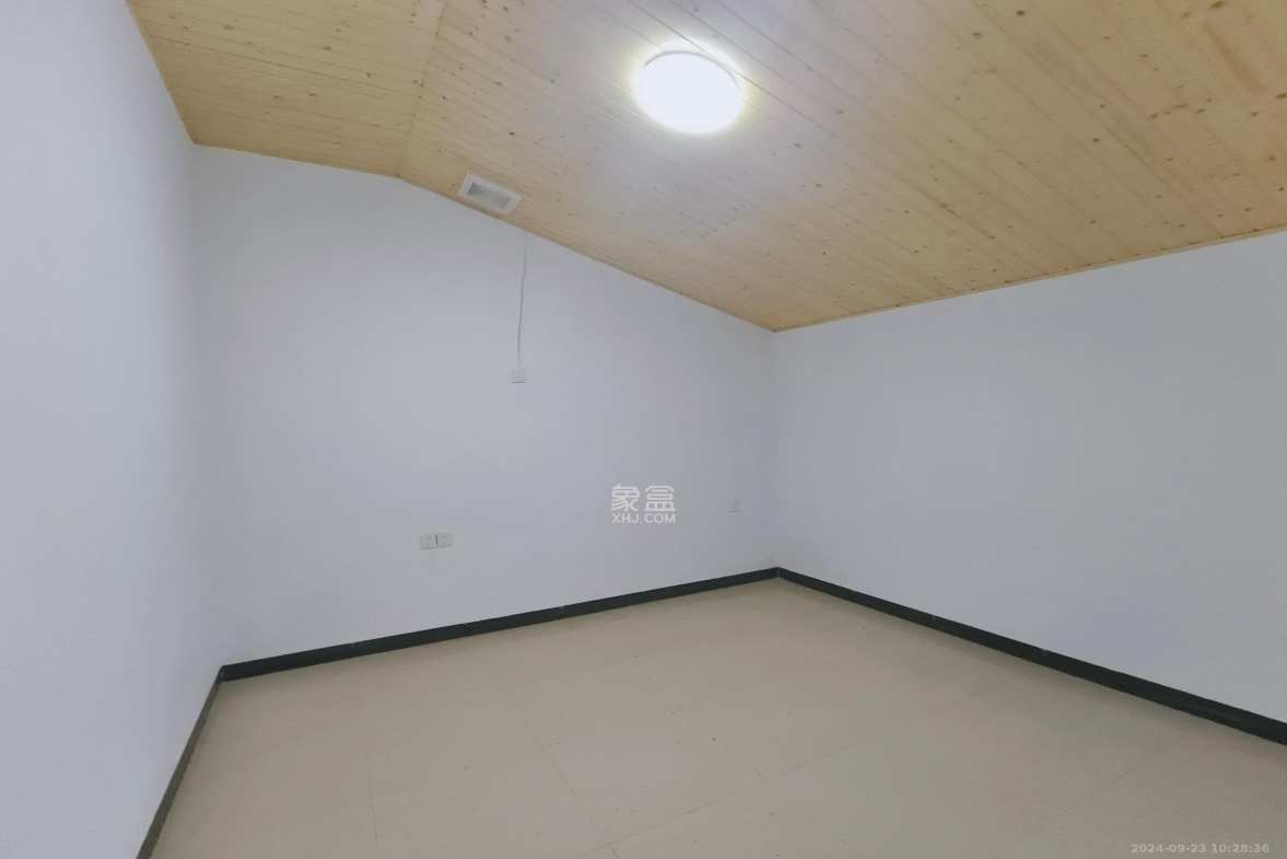 星沙四区  3室2厅0卫   1400.00元/月室内图
