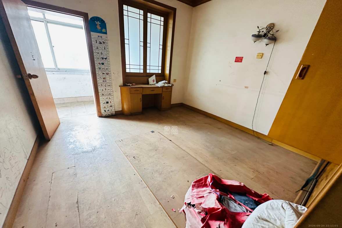 东瓜山二村  1室0厅0卫   1200.00元/月室内图