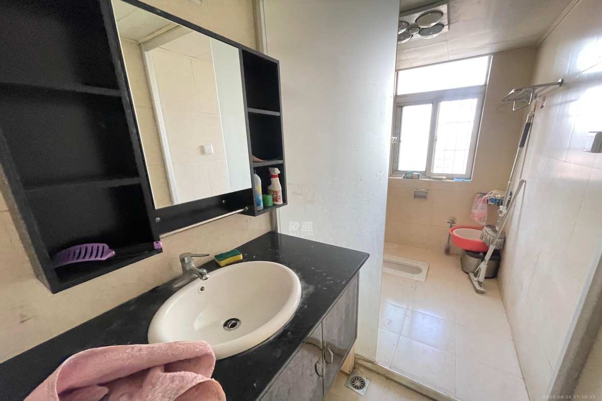 鸿景雅苑  4室2厅2卫    4500.0元/月室内图