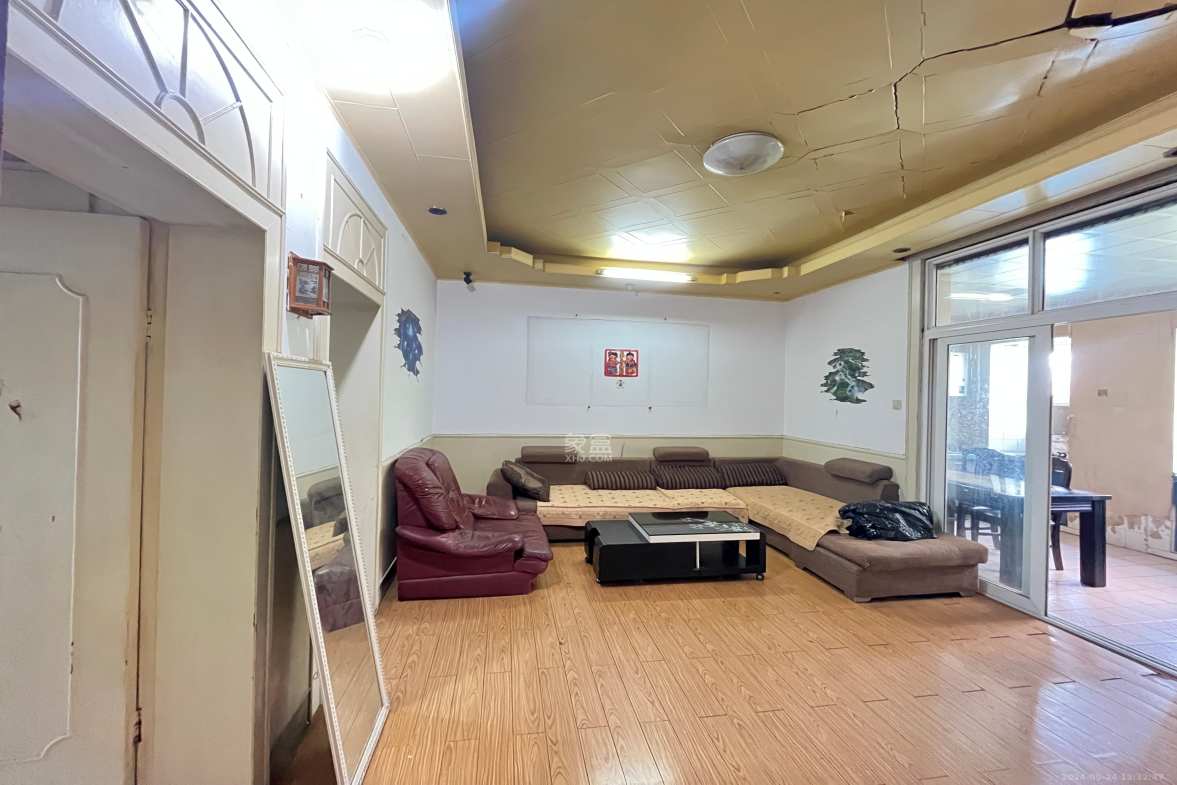 火星镇长沙电业局宿舍  2室2厅1卫   1600.00元/月室内图
