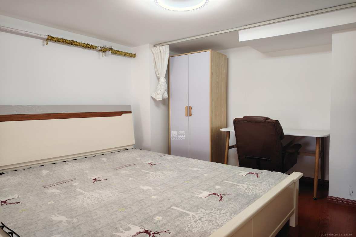 君合新城玺樾  1室1厅1卫    1400.0元/月 君合新城玺樾  1室1厅1卫    1400.0元/月室内图