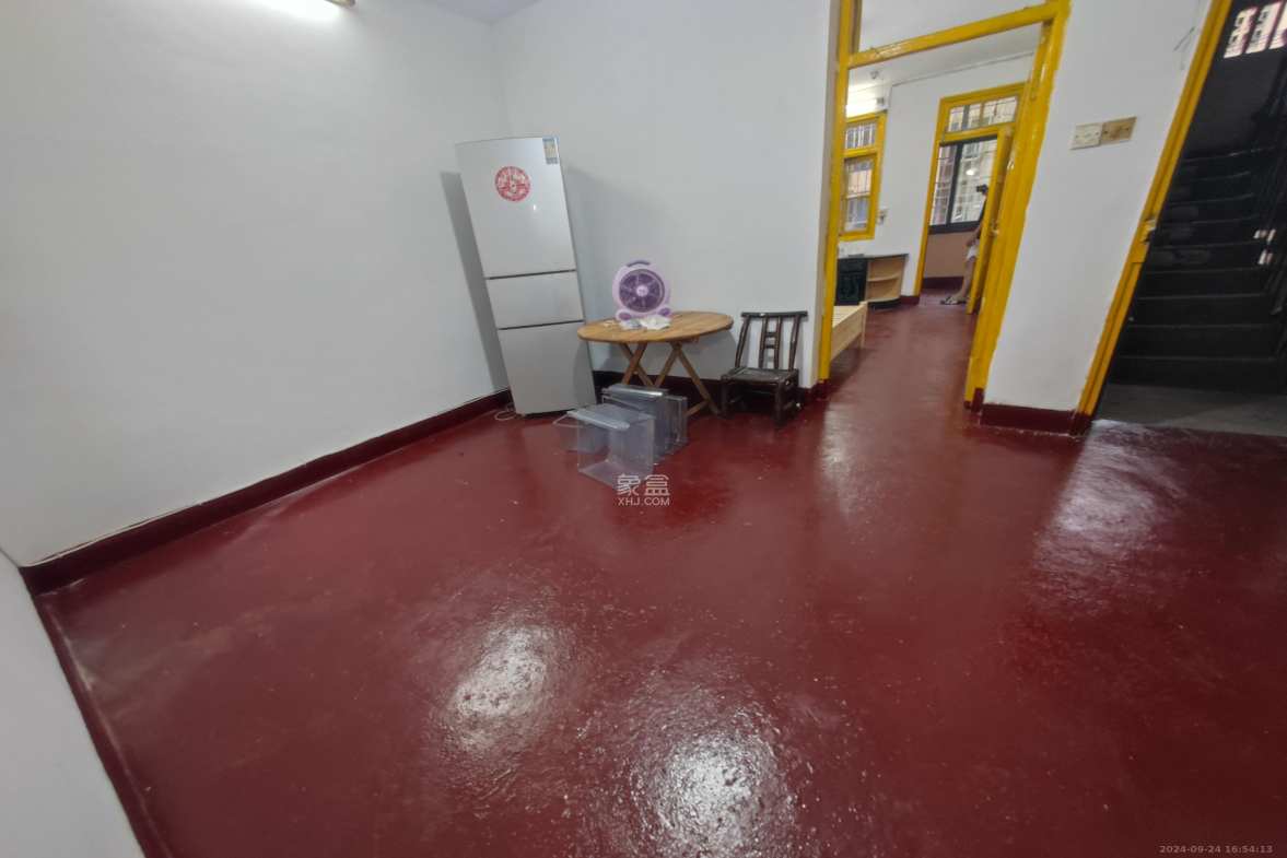 长橡宿舍  1室0厅0卫   1200.00元/月室内图