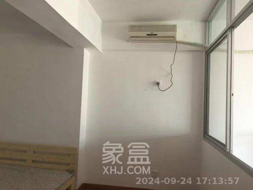 东园小区  1室1厅1卫   950.00元/月室内图