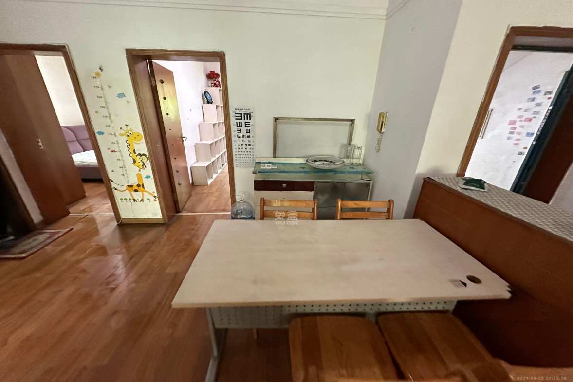仁和家园  3室1厅2卫   1600.00元/月室内图