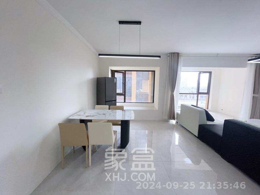 尚东金河湾  4室2厅2卫   4200.00元/月室内图