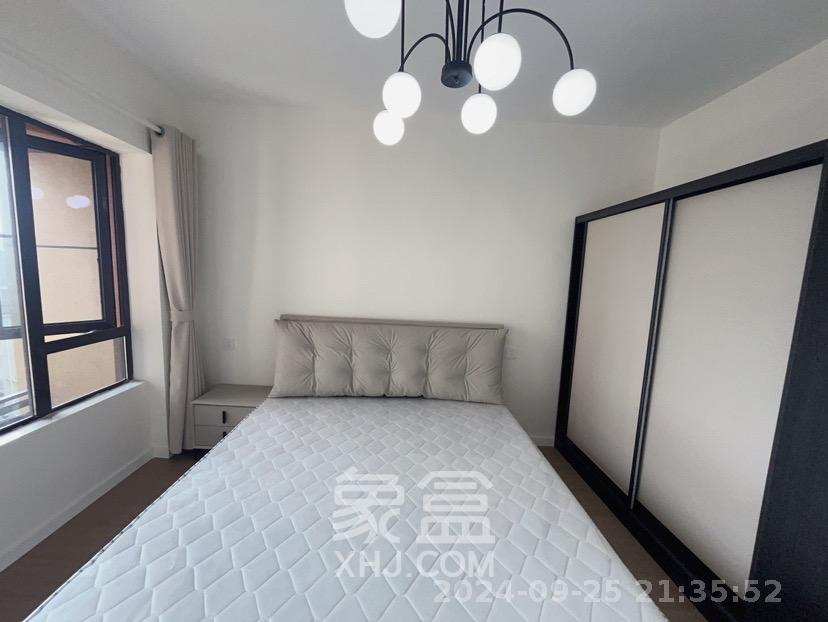 尚东金河湾  4室2厅2卫   4200.00元/月室内图