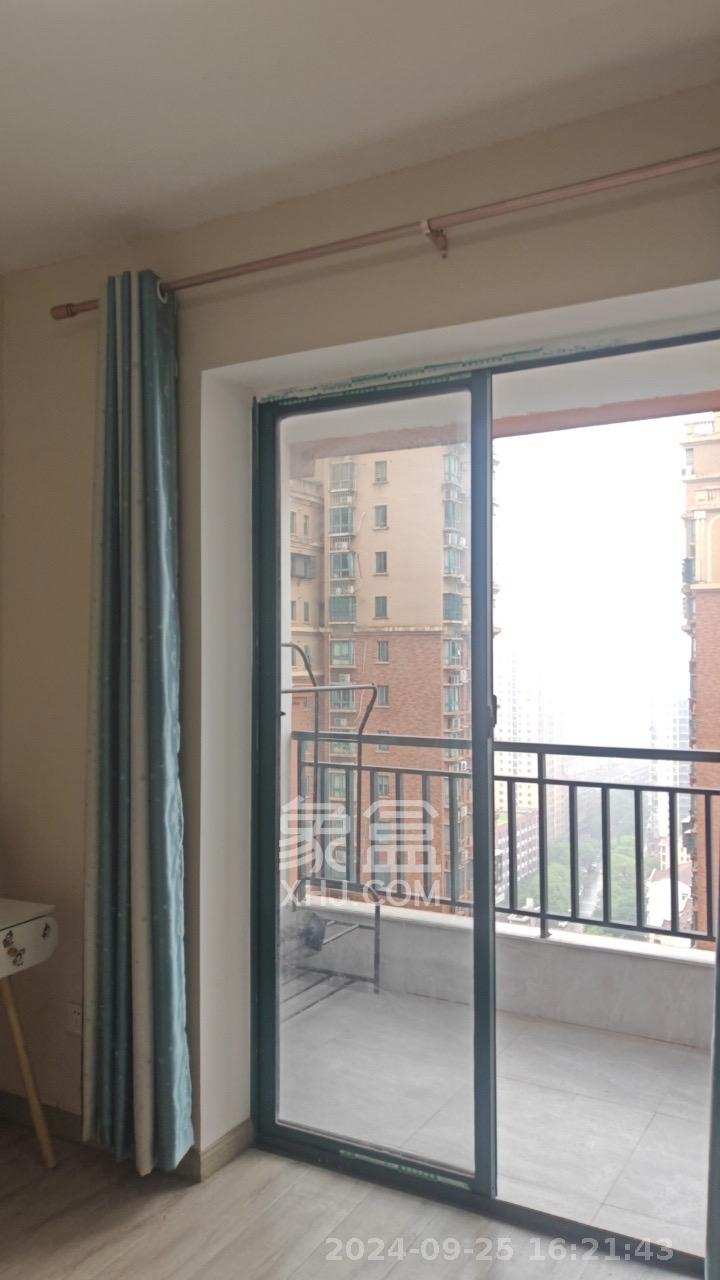 东玺门  2室1厅1卫   3200.00元/月室内图