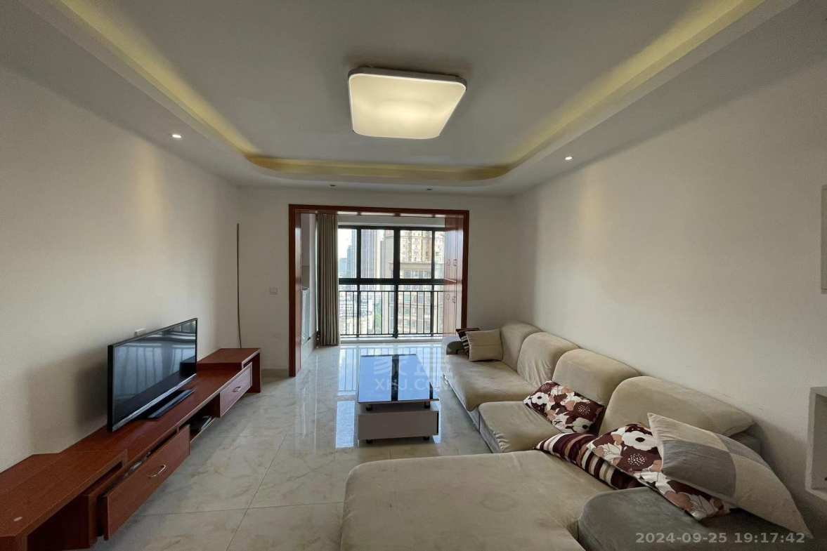 中建御山和苑  1室2厅2卫   1800.00元/月室内图1