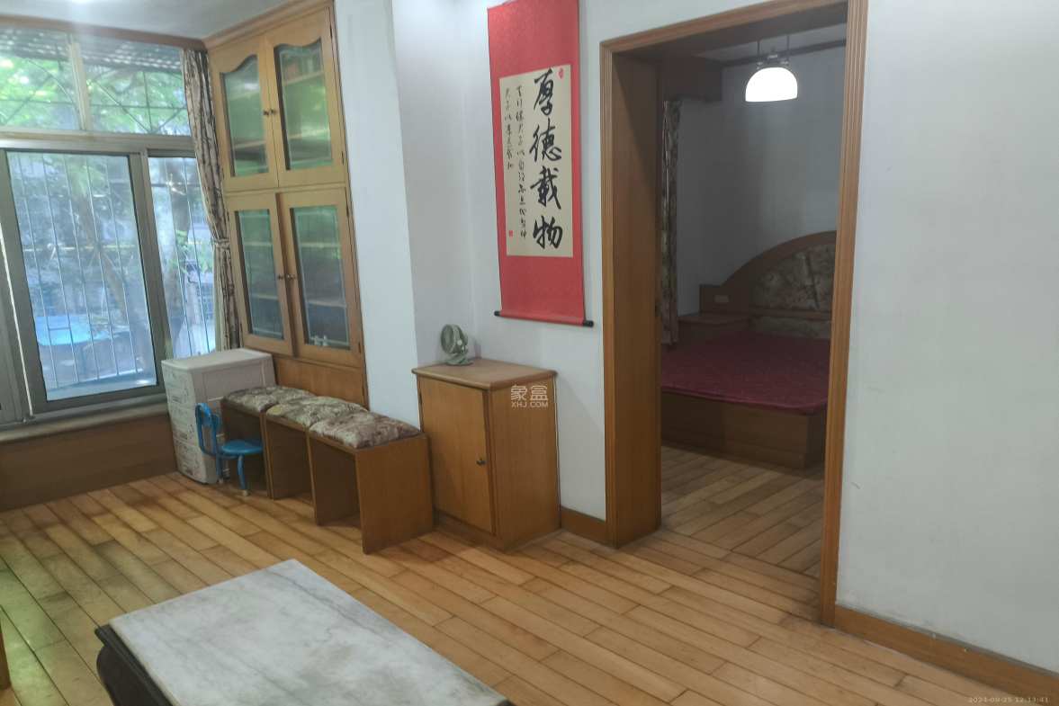 向韶村  3室2厅1卫   1900.00元/月室内图