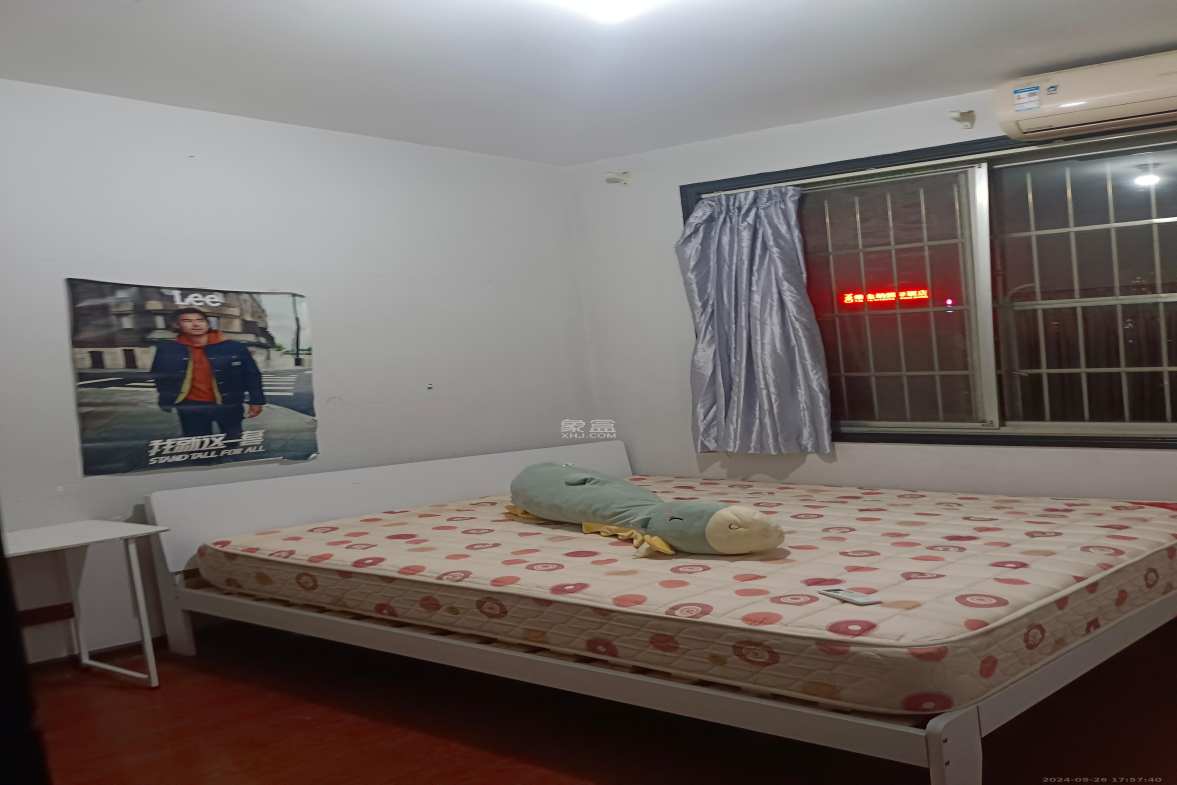 长重机械厂宿舍  2室2厅1卫    1600.0元/月室内图