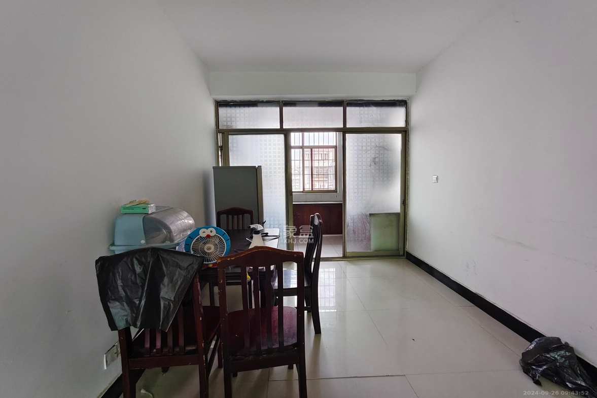 兴联母山小区  2室2厅1卫    1300.0元/月室内图