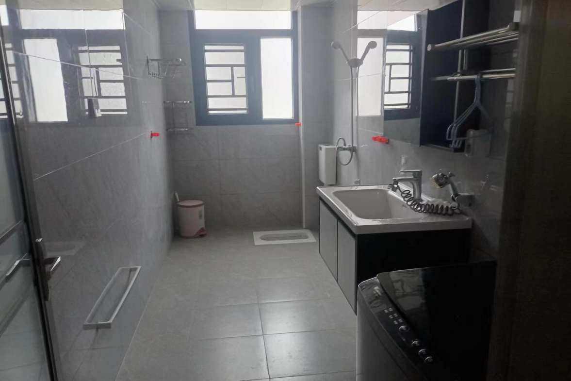 星海名都  1室1厅1卫    1400.0元/月室内图