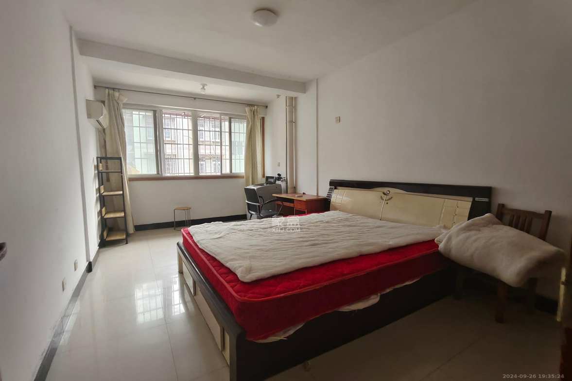 新桥沁园(银港农贸市场)  2室2厅1卫    1600.0元/月 新桥沁园(银港农贸市场)  2室2厅1卫    1600.0元/月室内图