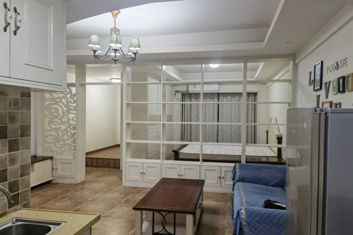 盛世时代广场 1室1厅1卫 1300.00元/月 盛世时代广场 1室1厅1卫 1300.00元/月室内图