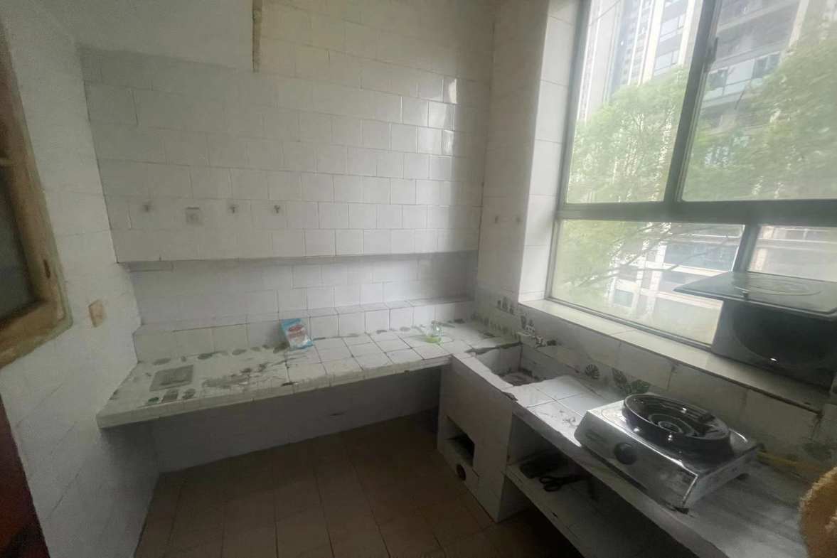 娄底技师学院家属院 3室2厅1卫 1000.0元/月 娄底技师学院家属院 3室2厅1卫 1000.0元/月室内图