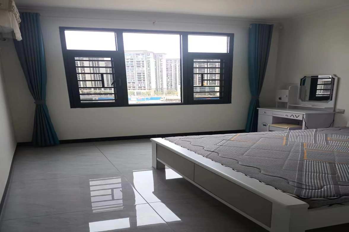 星海名都  1室1厅1卫    1400.0元/月室内图