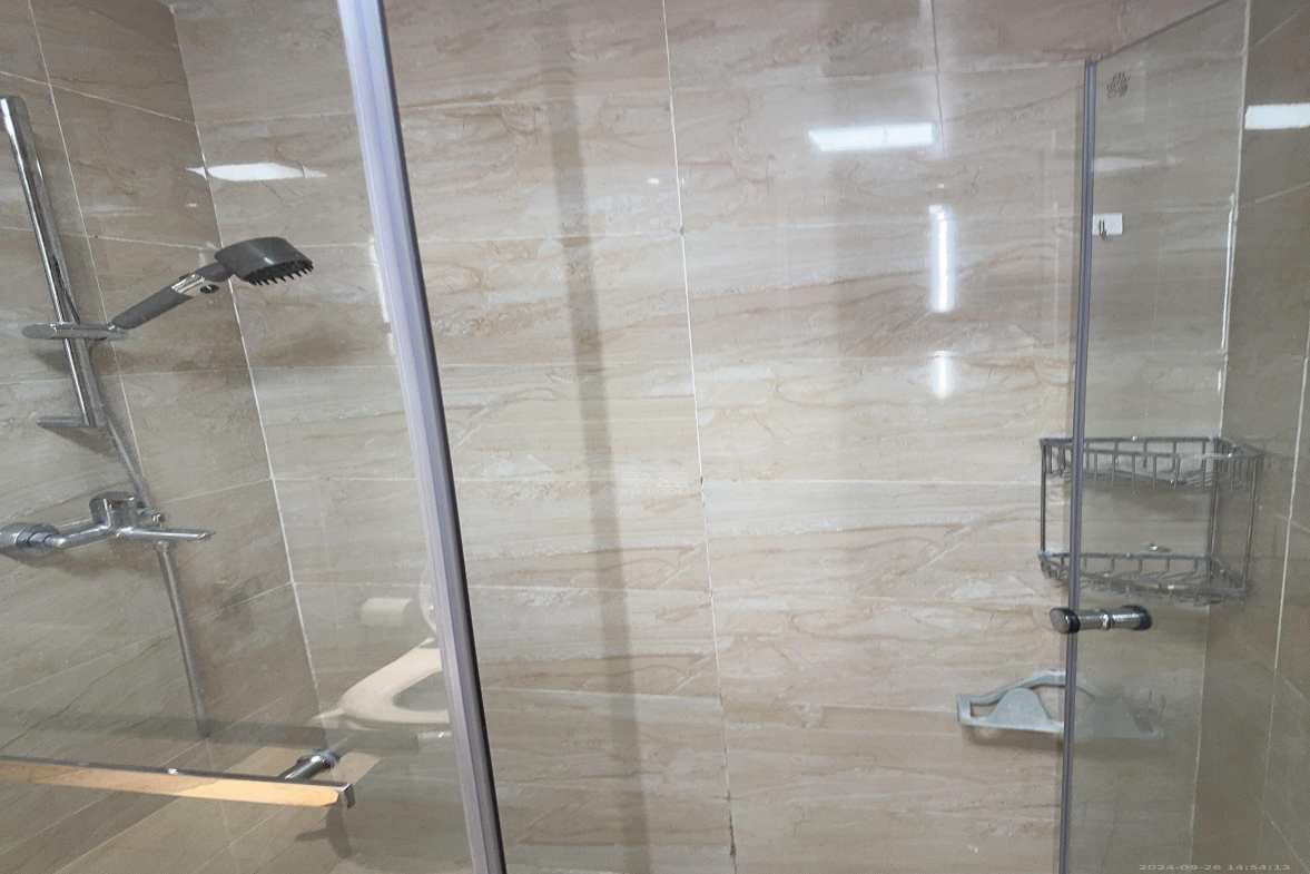 恒大华府  3室2厅2卫   2500.00元/月室内图