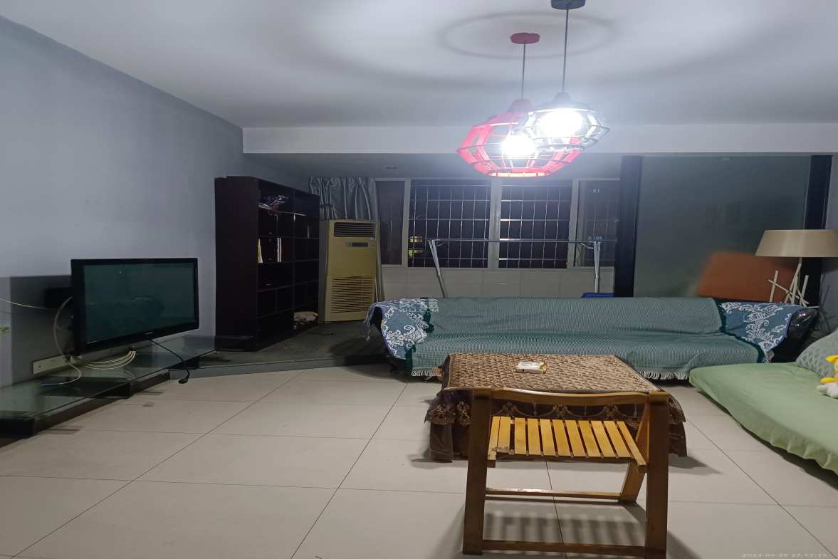 长重机械厂宿舍  2室2厅1卫    1600.0元/月室内图1