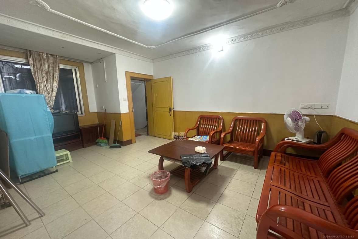 荣安宿舍  2室1厅1卫    1100.0元/月室内图1