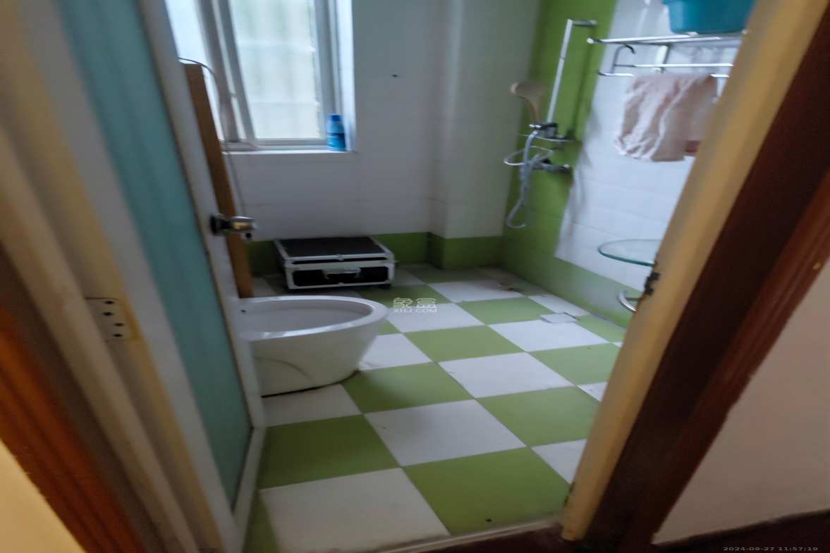 东城名苑  2室2厅1卫    1500.0元/月室内图