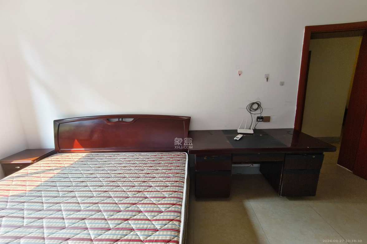 省机械工业学院（湖南工业职业学院雨花校区）  2室1厅1卫   1500.00元/月室内图