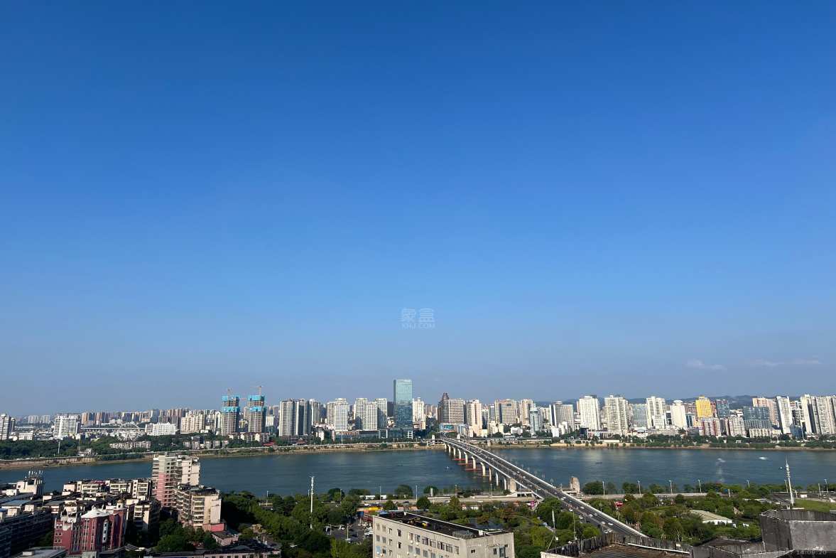 保利大厦  1室1厅1卫   1500.00元/月室内图