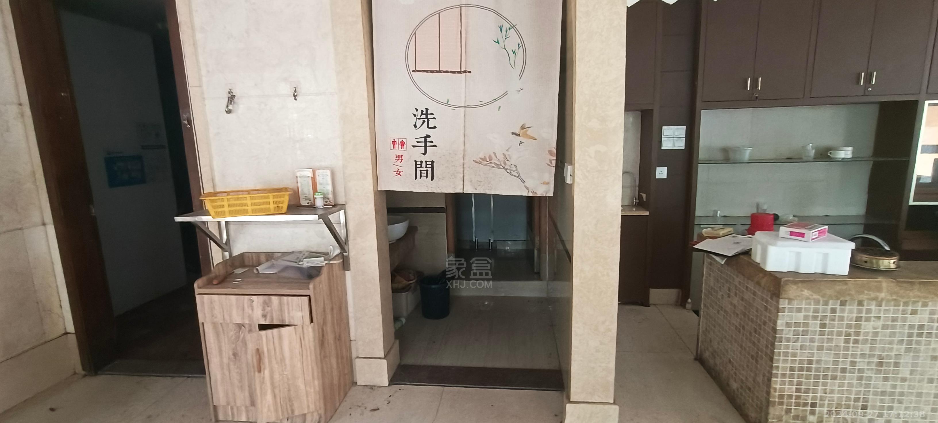 金茂尚都天台路123号   120.0㎡     3400.00元/月室内图
