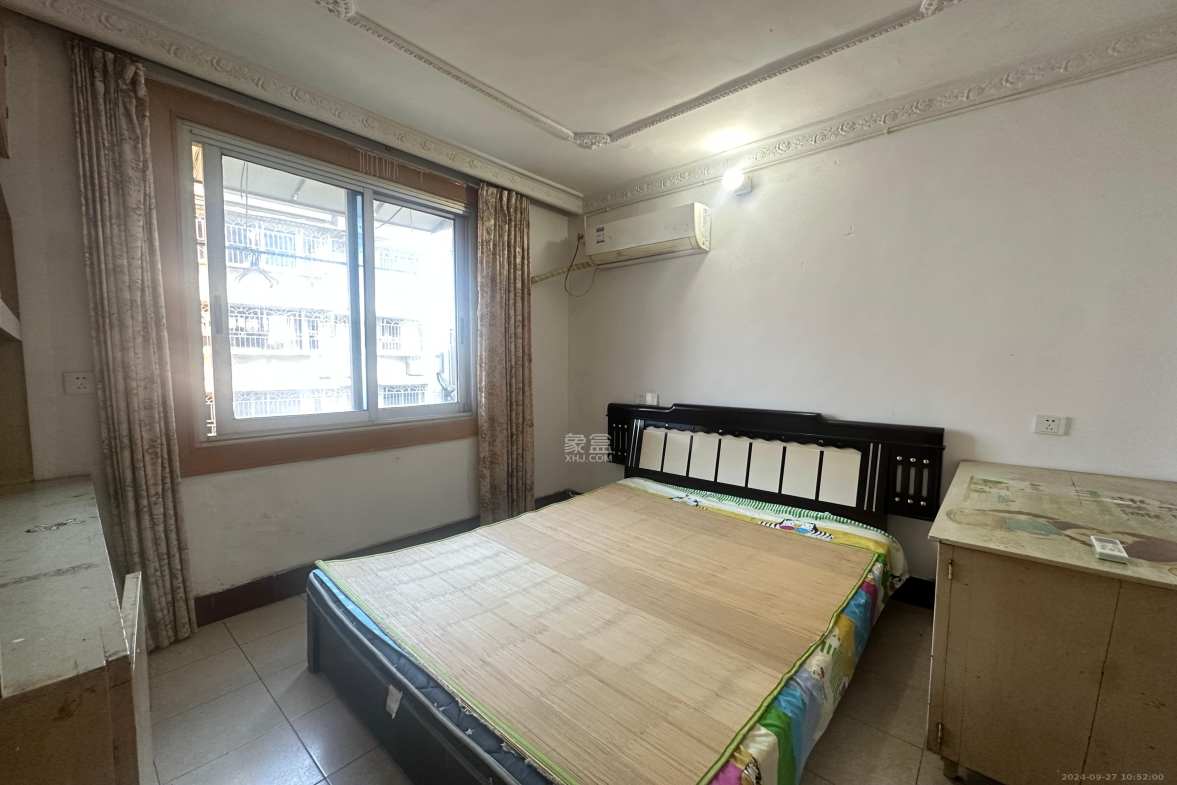 荣安宿舍  2室1厅1卫    1100.0元/月室内图
