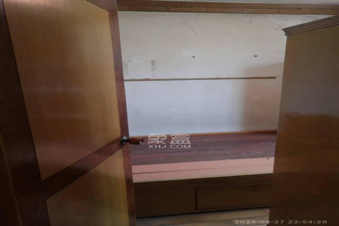 新天小区  3室2厅1卫    1300.0元/月 新天小区  3室2厅1卫    1300.0元/月室内图