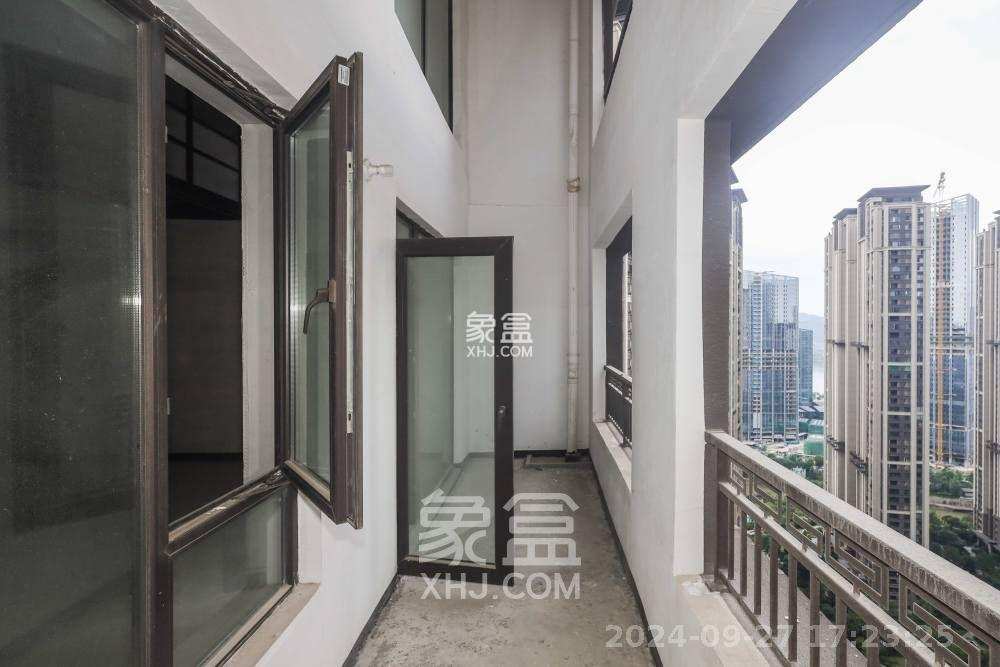 建发央著  3室2厅2卫   2200.00元/月室内图