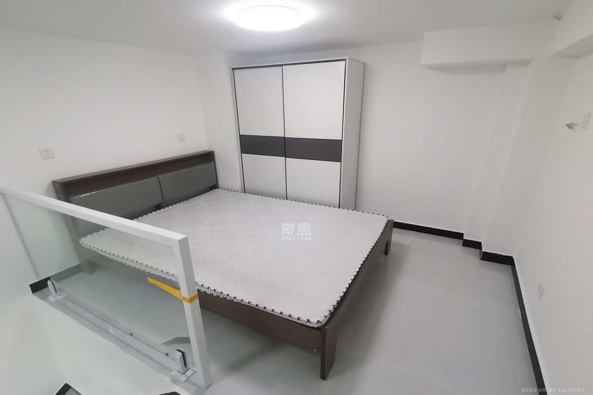 卓越伊景寓  1室1厅1卫    2200.0元/月户型图