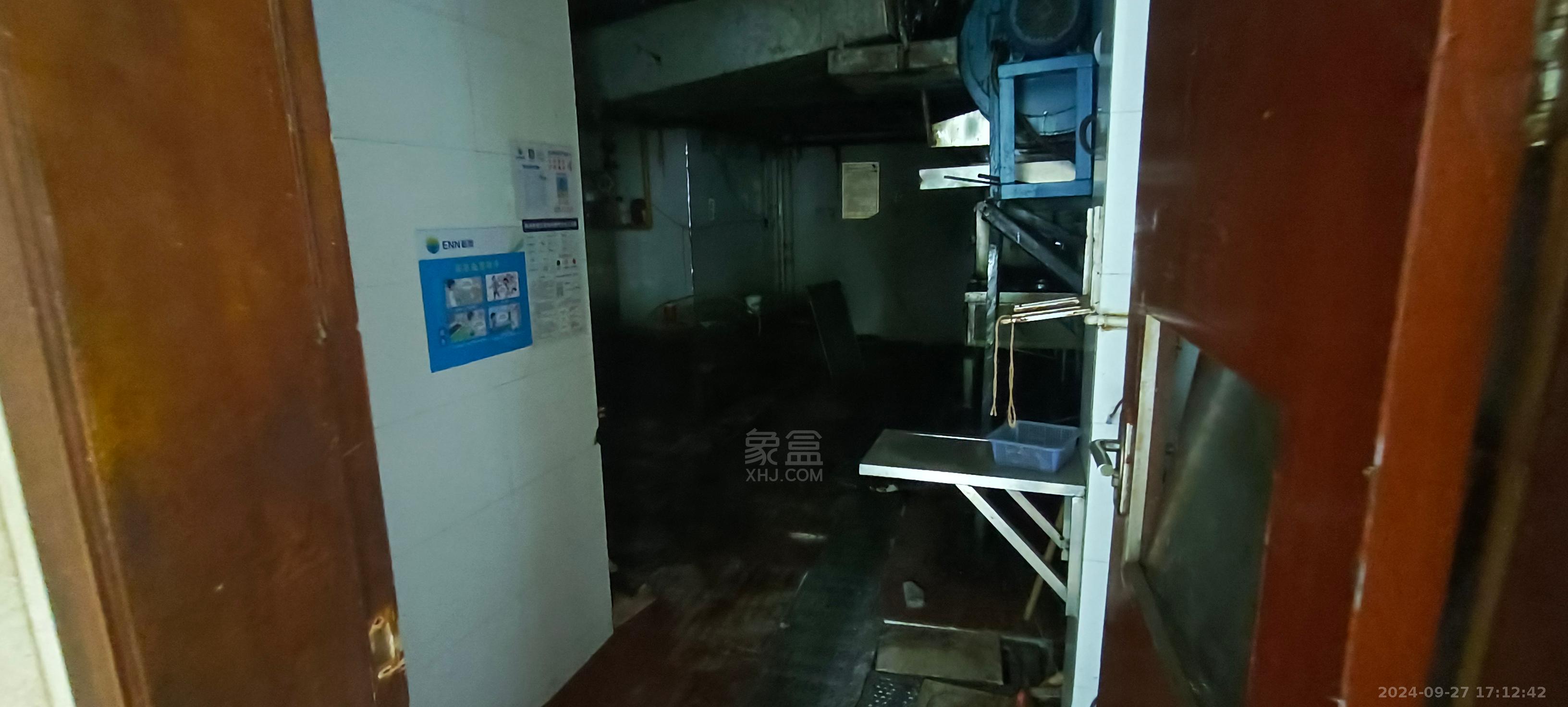 金茂尚都天台路123号   120.0㎡     3400.00元/月室内图