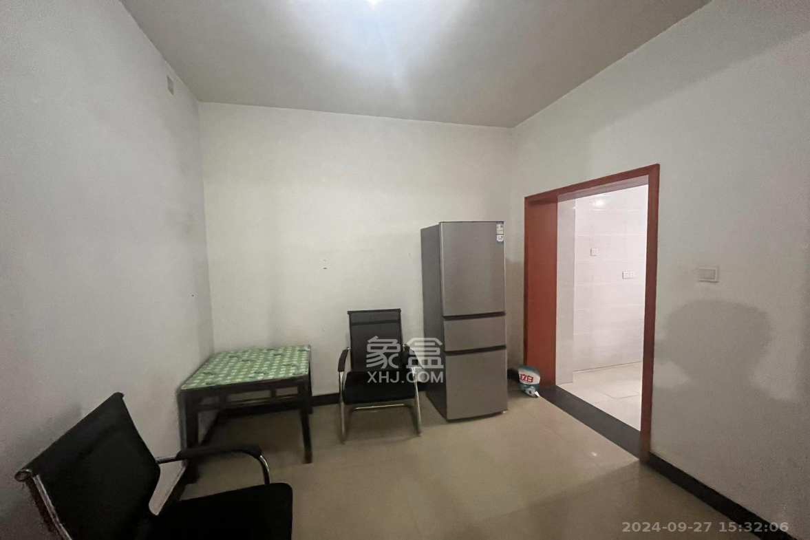 合丰安置小区  2室2厅1卫    1600.0元/月室内图