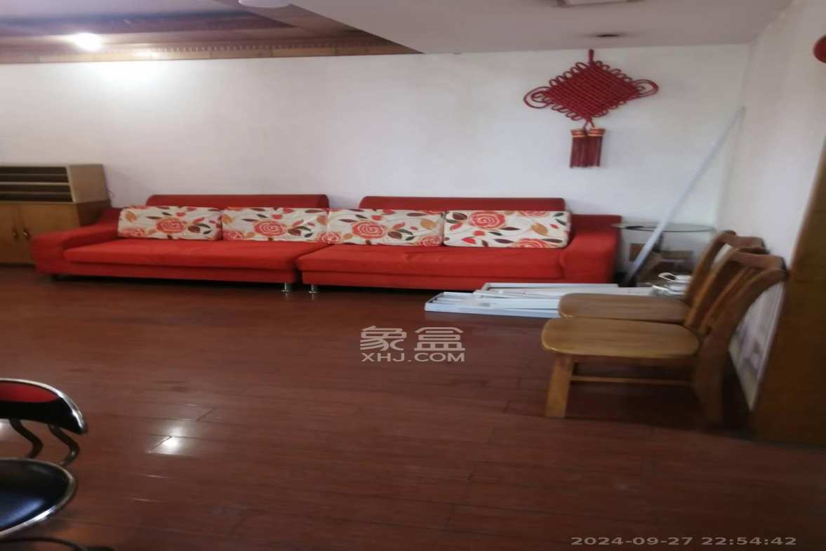 新天小区  3室2厅1卫    1300.0元/月 新天小区  3室2厅1卫    1300.0元/月室内图