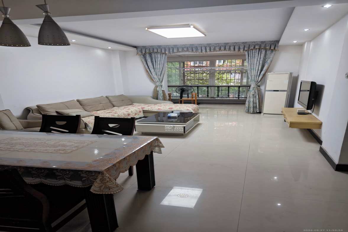 东城名苑  2室2厅1卫    1500.0元/月室内图1